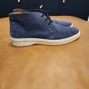 Stylish Navy Chukka Boots for Men